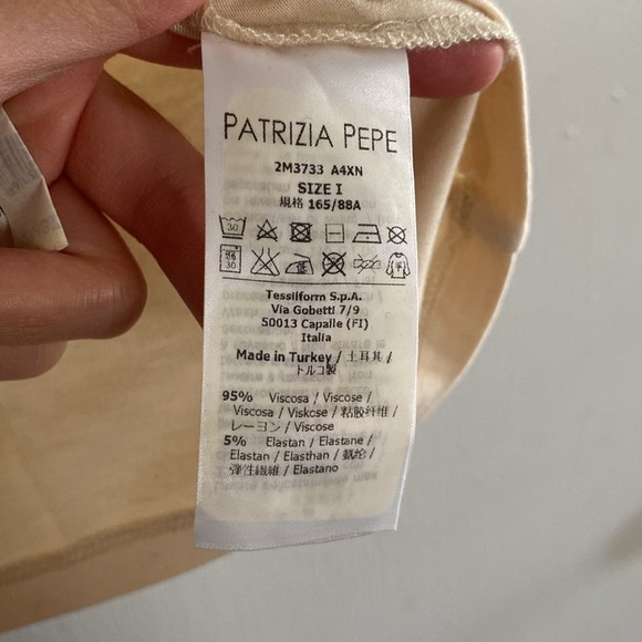 Patrizia Pepe sleeveless turtleneck in size 1 - Picture 4 of 4